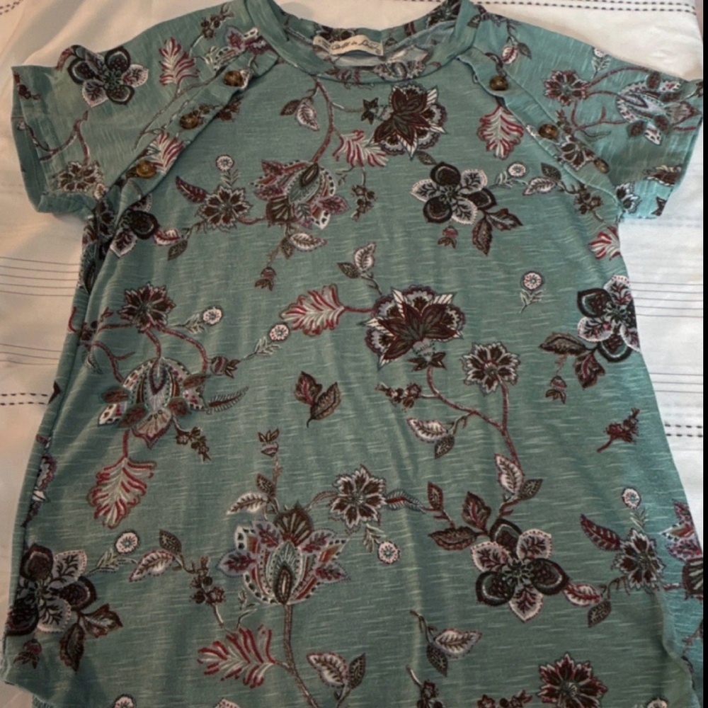 All in Love Teal Floral Slub Knit Top with Shoulder Button Detail Small